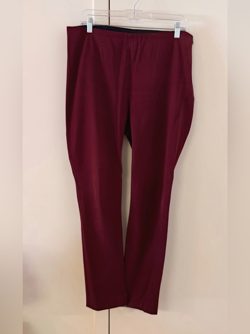 Women’s Slim Stretch Pant in Deep Burgundy